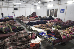 A 'rain basera' or shelter home (Pic Via Hindustan Times)