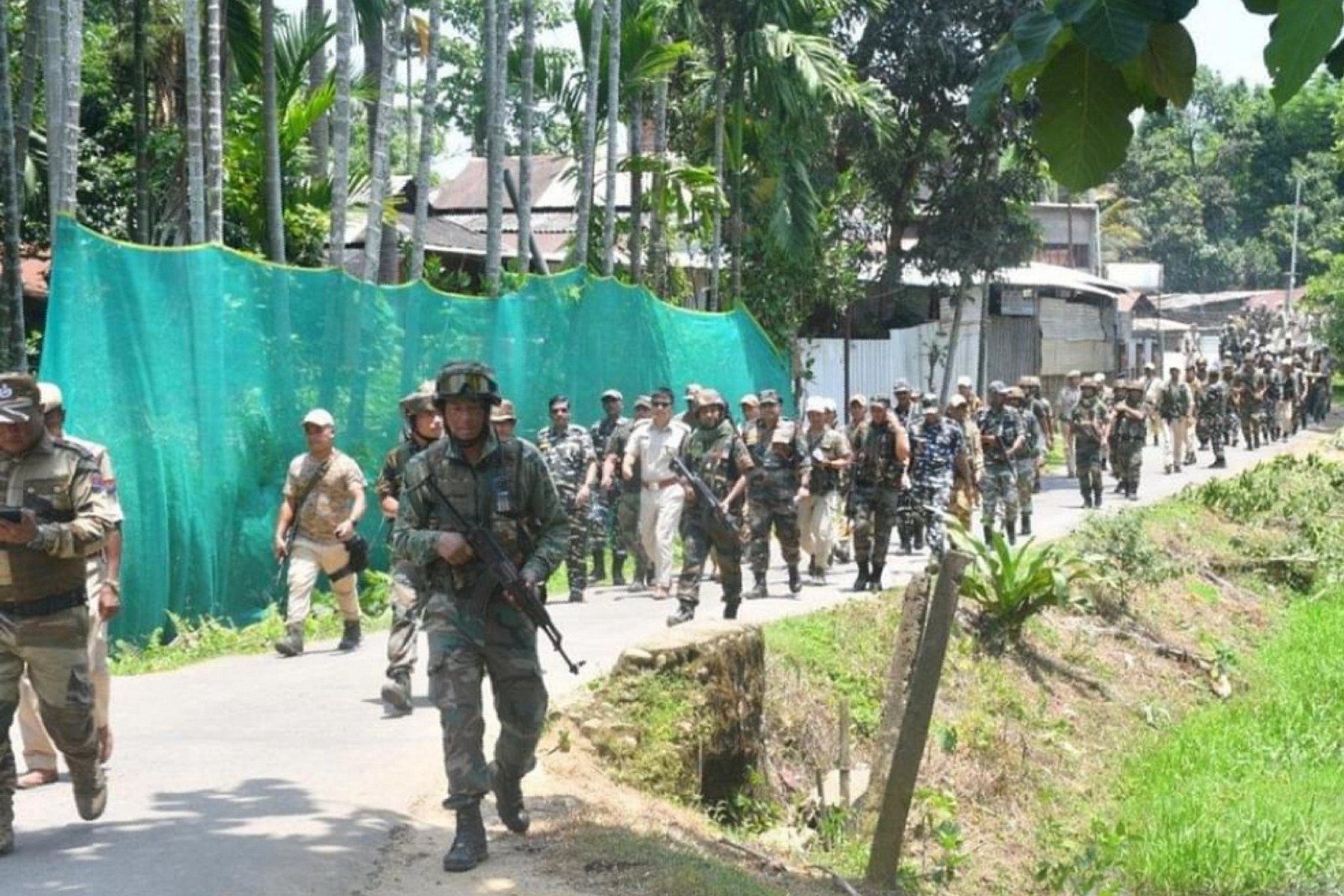 Indian Army soldiers retreating from Itham village on Saturday