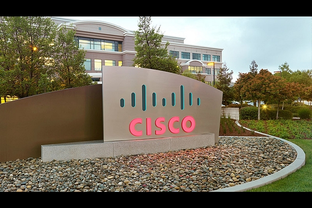 Cisco To 'Make In India', To Set Up Networking Equipments Manufacturing