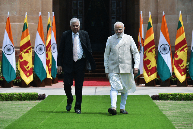 Prime Minister Narendra Modi with Sri Lankan President Ranil Wickremesinghe.
