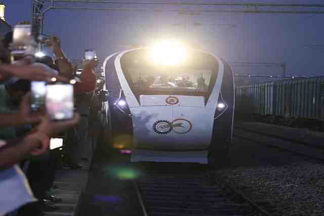 Gorakhpur-Lucknow Vande Bharat Express entering Ayodhya station.