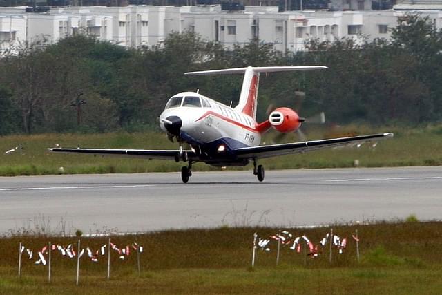 SARAS Transport AC gets ready for take off (AK Antony/Wikipedia) 
