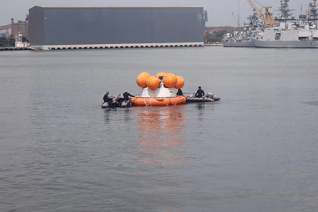 Recovery Team approaching the Crew Module Mockup (Photo: ISRO)