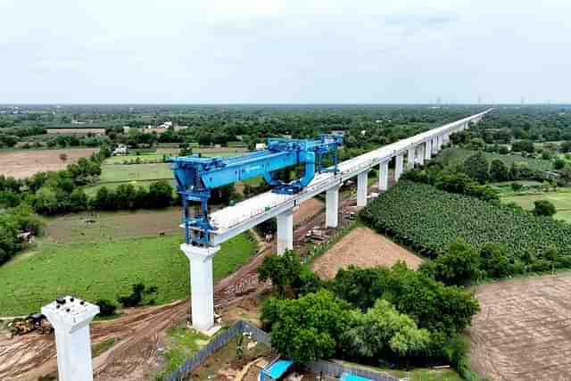 A full-span launching gantry at work in Valsad, Gujarat.