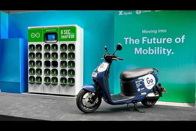 These battery swapping stations will be deployed at HPCL's numerous retail outlets throughout the nation.
