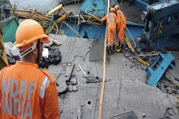 NDRF Team at accident site on Samruddhi Expressway.