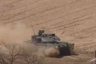 Pakistani Army Chinese-made VT-4 tanks training in testing range. (Pic via Wikipedia)