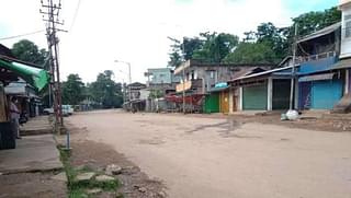 A deserted road in Moreh town.