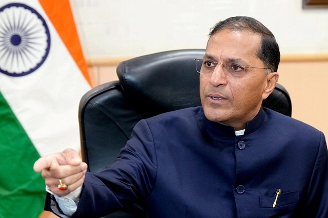 Supreme Court Dismisses PIL Against Appointment Of Arun Goel As ...