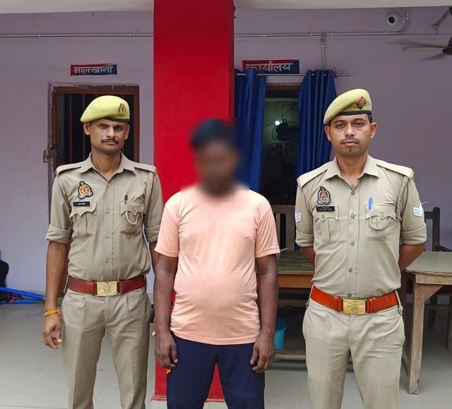 Picture of Shahnewaz under arrest by Ayodhya police