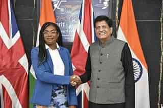Commerce Minister Piyush Goyal with UK Trade Secretary Kemi Badenoch (Pic Via Twitter)