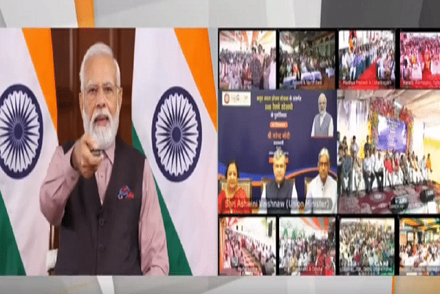 The laying of the foundation stone for the re-development of the 508 railway stations by the Prime Minister via video conferencing.