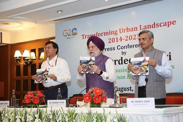 Housing and Urban Affairs Minister Hardeep Puri launching the 'Transforming Urban Landscape' e-booklet. 
