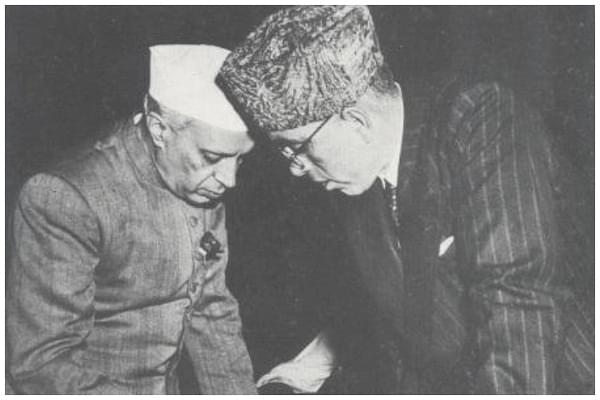 Jawaharlal Nehru and
Sheikh Abdullah at the Constituent Assembly. Photo credit: Wikimedia Commons