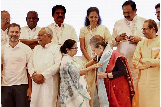 Mamata Banerjee with Sonia Gandhi and leaders of anti-BJP parties in Mumbai
