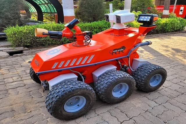 Fire fighting bot developed by Swadeshi Empresa developed under iDEX. (Pic via X @India_iDEX)