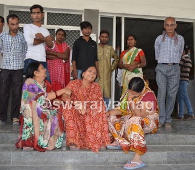 The grieving family Of Ramesh Babu