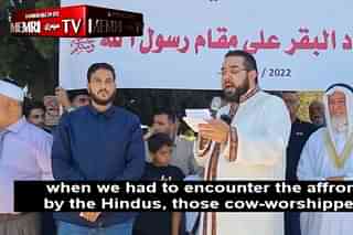 A video from last year from Al Aqsa mosque shows a prominent Palestinian cleric using the mosque to give a call for genocide of Hindus.