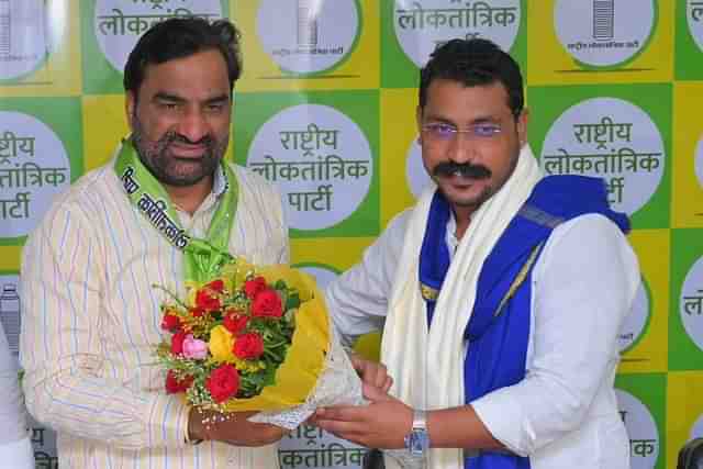 Hanuman Beniwal with Chandrashekhar Azad 'Ravan'