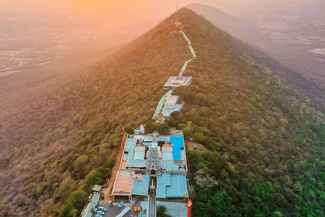 Chennimalai Murugan Temple/ @AnuSatheesh5/Twitter