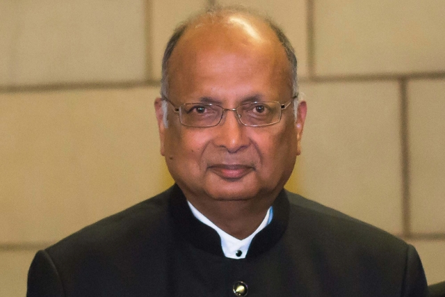 This Indian-Origin Scientist’s Wireless Technology Invention Has Arguably Made The Biggest Global Socio-Economic Impact