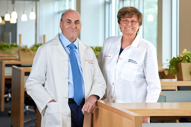 Drew Weissman and Katalin Karikó (Photo: Peggy Peterson Photography for Penn Medicine)