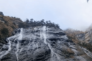 Chumi Gyatse waterfalls (Pic Via YouTube screengrab)