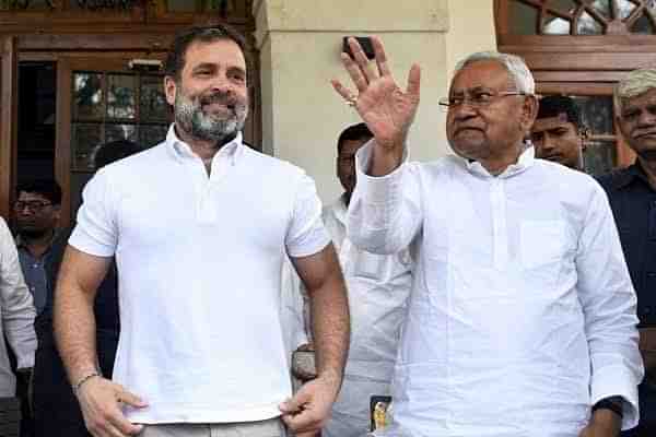 Rahul Gandhi (L) and Nitish Kumar (Facebook)