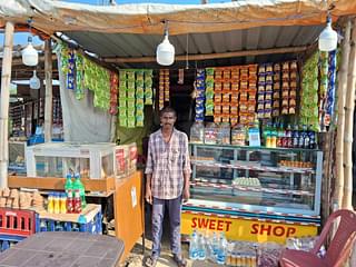 Sunil at his tea shop on the highway