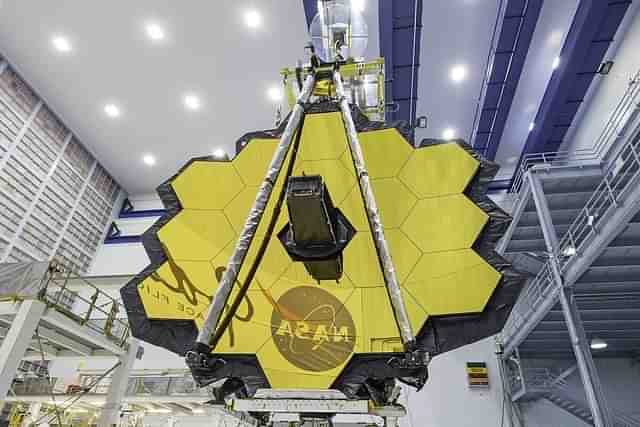  James Webb Space Telescope