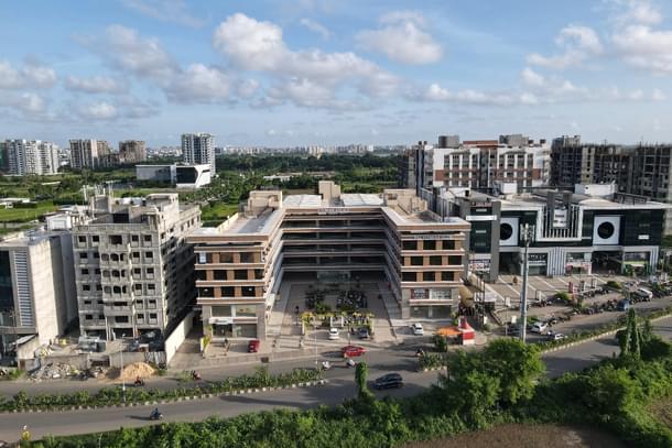 A view of Surat (Photo by Parth Savani on Unsplash)