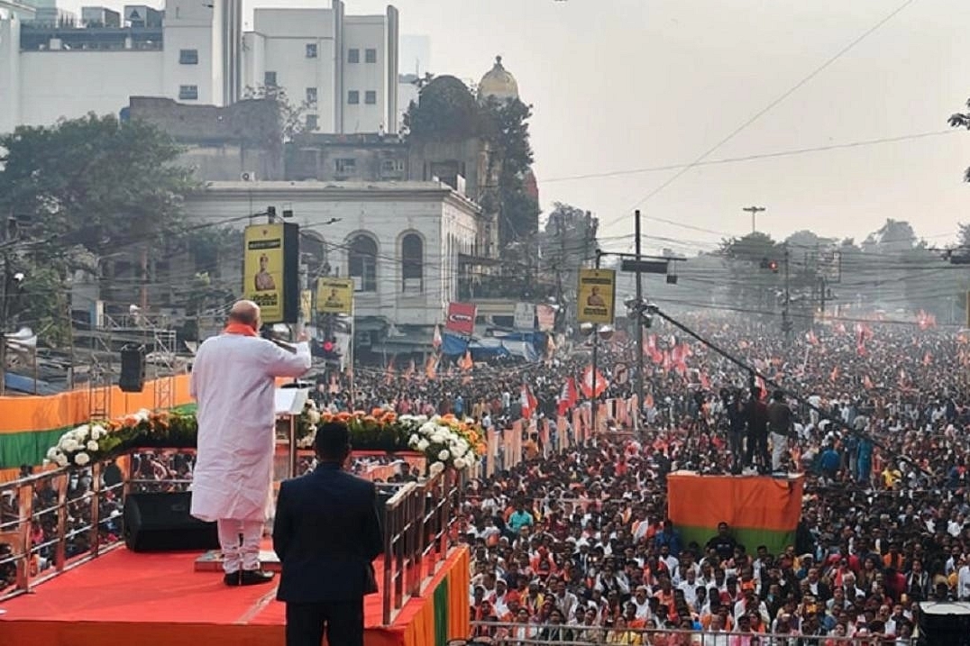 Amit Shah addressive a massive rally in Kolkata Wednesday