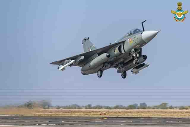 Tejas Mk-1 jet taking off. (Image via X/@IAF_MCC)