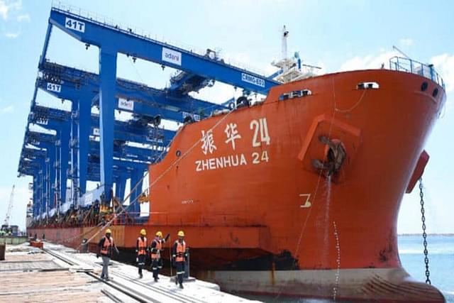 Third ship Zhen Hua 24 docks at Vizhinjam International Seaport  (Asianet News)