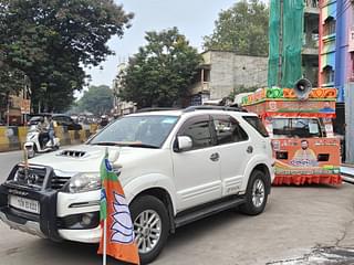 Singh's convoy ready for campaigning (Photo: Sharan Setty/Swarajya)