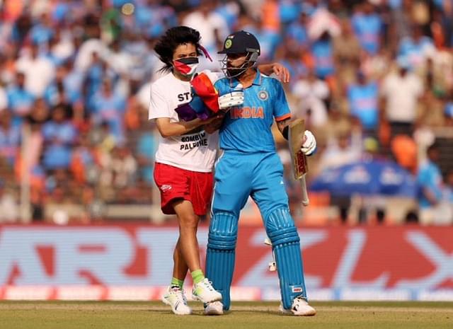A intruder wearing 'Free Palestine' t-shirt attempted to hug Virat Kohli on the ground during India vs Australia finals.