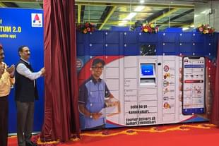 Unveiling Momentum.2.0 service at Shivaji Stadium Metro Station.