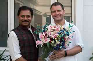 Dhiraj Sahu with Rahul Gandhi.
