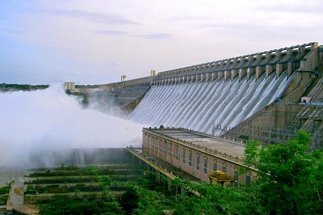 Nagarjuna Sagar Dam (Wikipedia) 