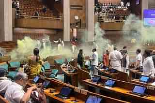Yellow smoke in parliament released by intruders