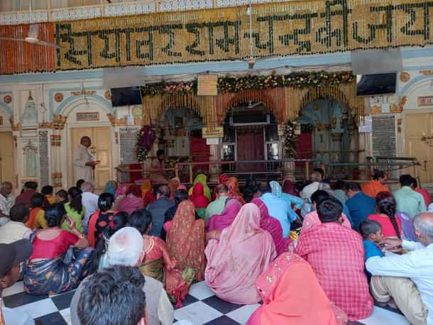 Devotees at the Kanak Bhawan. (Image: Sumati Mehrishi)