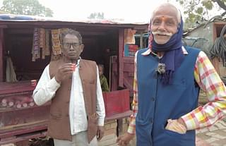 Iqbal Ansari (left) and his neighbour Ramkishen Suman