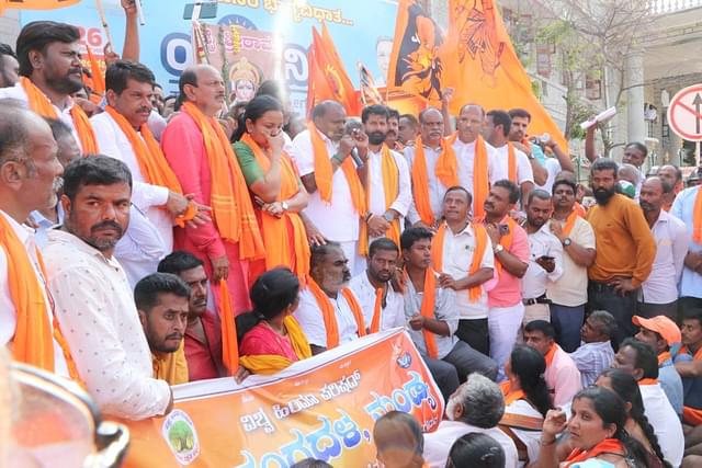 BJP-JD(S) protest in Mandya against the incident. Former CM HD Kumaraswamy seen alongisde BJP leaders CT Ravi, CS Puttaraju, Suresh Gowda. (Janata Dal (Secular)/X)