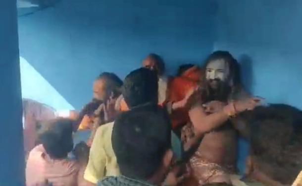 Sadhus attacked in Purulia.