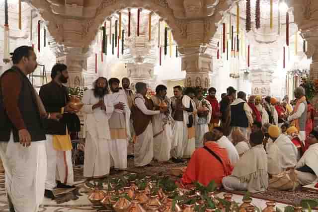 Crowd at Ram Mandir