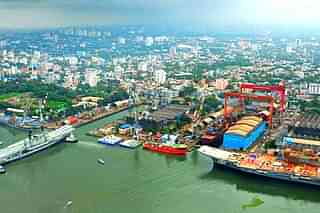 Cochin Shipyard in deal with US Navy. (X)