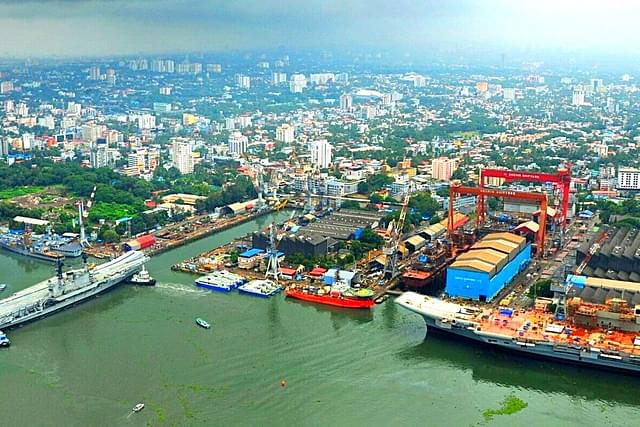 Cochin Shipyard in deal with US Navy. (X)