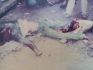 Body of Sharad Kothari (right) alongside another slain Karsevak.