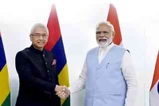 PM Narendra Modi with Mauritian counterpart
