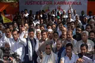 Karnataka chief minister Siddaramaiah and his deputy DK Shivakumar at a protest in Delhi. (AP)
